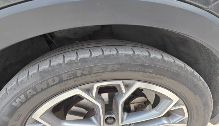 2022 Skoda KUSHAQ STYLE 1.5L TSI MT, Petrol, Manual, 25,324 km, tyre
