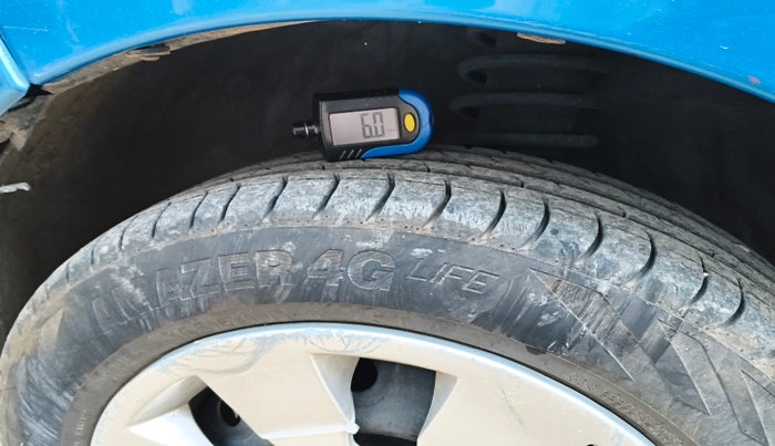 2015 Mahindra E2O T2, Electric, Automatic, 72,950 km, tyre