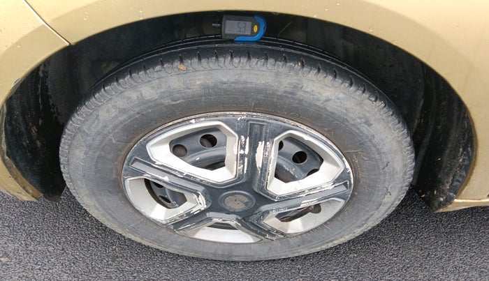 2020 Tata ALTROZ XE PETROL, Petrol, Manual, 16,154 km, tyre