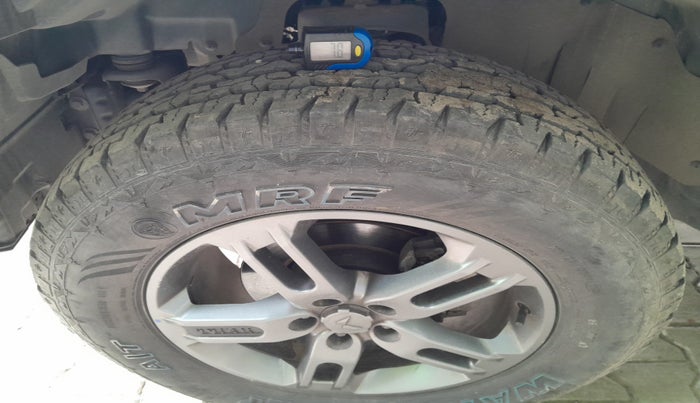 2023 Mahindra Thar LX HARD TOP 4WD MT, Diesel, Manual, 37,236 km, tyre