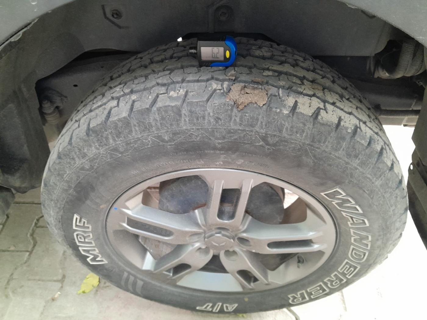 2023 Mahindra Thar LX HARD TOP 4WD MT, Diesel, Manual, 39,007 km, tyre
