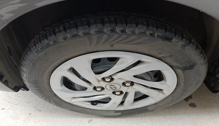 2021 Hyundai AURA S 1.2 CNG, Petrol, Manual, 42,234 km, tyre
