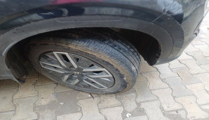 2023 Hyundai VENUE S (O) 1.0 Turbo MT, Petrol, Manual, 59,063 km, tyre