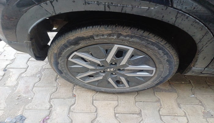 2023 Hyundai VENUE S (O) 1.0 Turbo MT, Petrol, Manual, 59,063 km, tyre