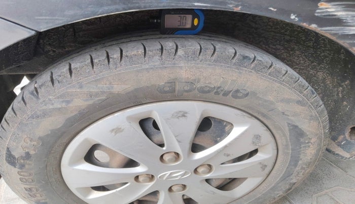2010 Hyundai i10 MAGNA 1.2, Petrol, Manual, 1,39,935 km, tyre