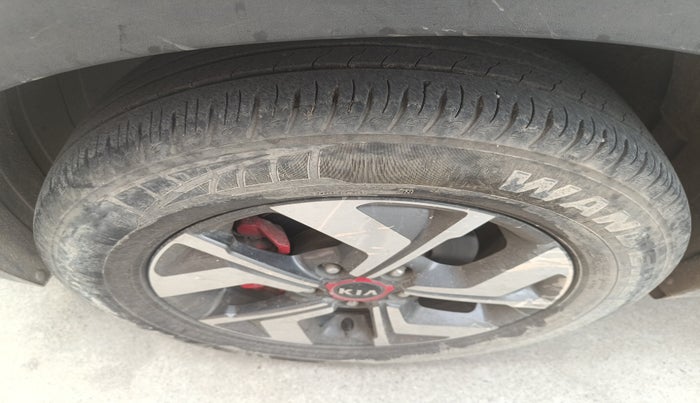 2020 KIA SONET GTX PLUS 1.0 DCT, Petrol, Automatic, 37,611 km, tyre