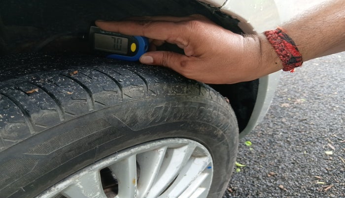 2021 Maruti Ertiga VXI CNG, Petrol, Manual, 53,432 km, tyre