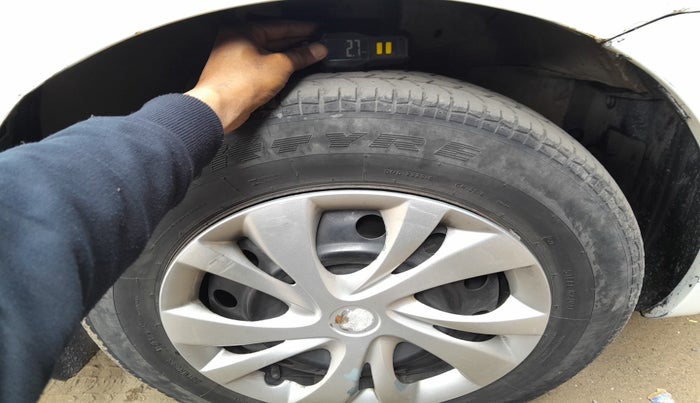 2010 Maruti Swift Dzire VDI, Diesel, Manual, 1,06,362 km, tyre