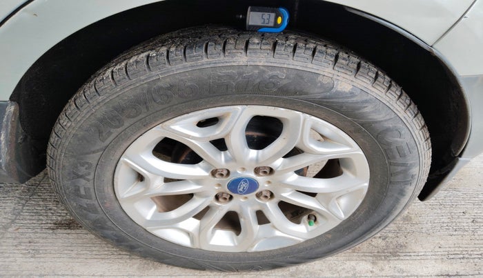 2014 Ford Ecosport TITANIUM 1.5L DIESEL (OPT), Diesel, Manual, 1,91,636 km, tyre