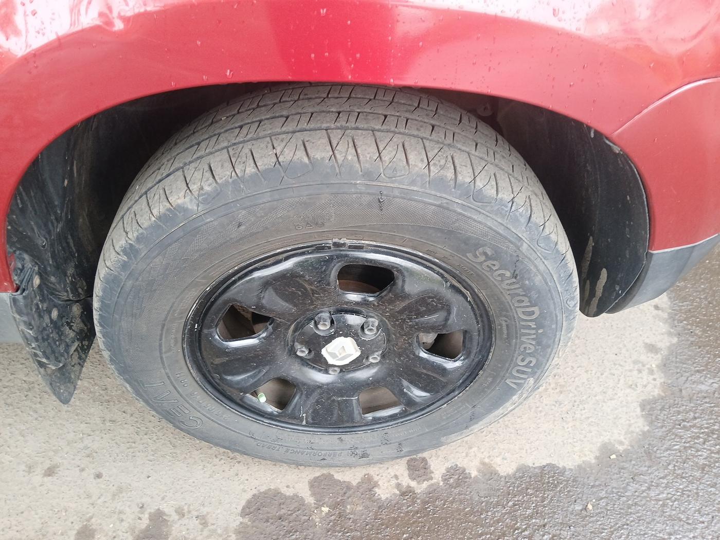 2014 Renault Duster RXL PETROL, Petrol, Manual, 75,000 km, tyre