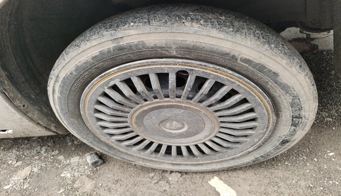 2011 Maruti Wagon R 1.0 VXI, Petrol, Manual, 1,06,890 km, tyre