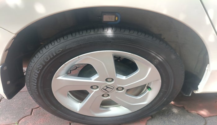 2016 Honda City 1.5L I-VTEC VX CVT, Petrol, Automatic, 1,08,278 km, tyre