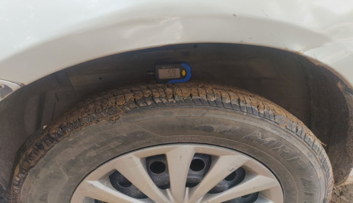2012 Maruti Swift Dzire VDI, Diesel, Manual, 1,05,293 km, tyre