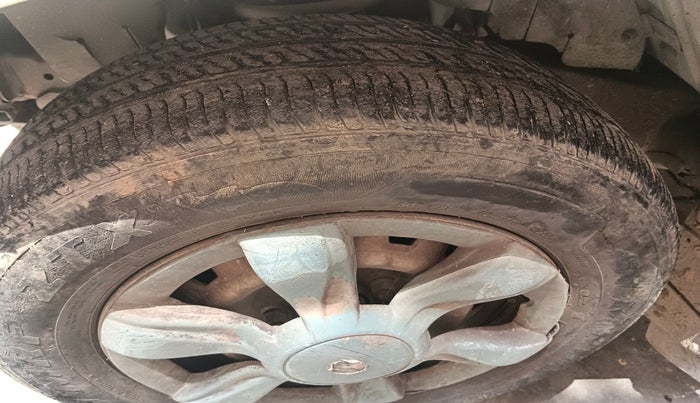 2014 Mahindra Quanto C4, Diesel, Manual, 1,26,518 km, tyre