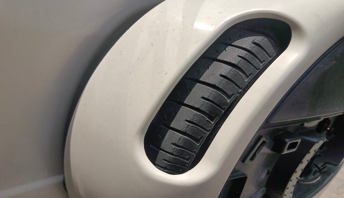 2014 Mahindra Quanto C4, Diesel, Manual, 1,26,518 km, tyre