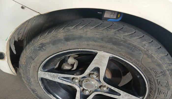 2012 Hyundai Eon SPORTZ, Petrol, Manual, 41,266 km, tyre