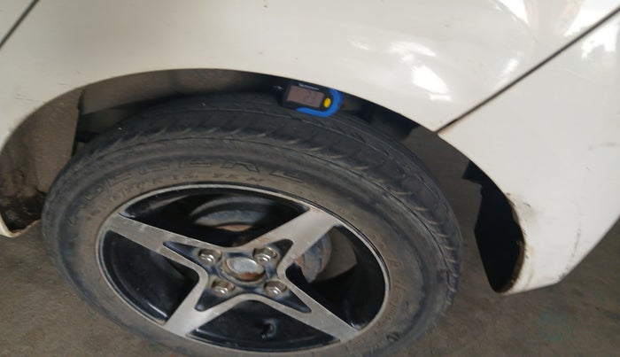 2012 Hyundai Eon SPORTZ, Petrol, Manual, 41,266 km, tyre