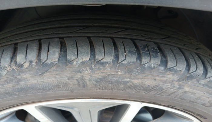2017 Hyundai Tucson 2WD AT GL DIESEL
, Diesel, Automatic, 87,138 km, tyre