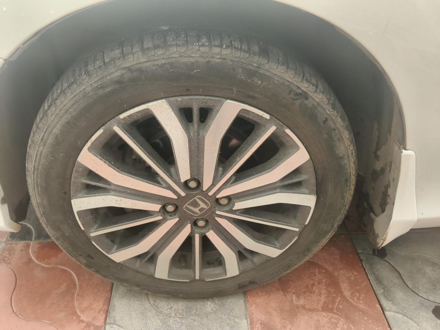 2019 Honda City 1.5L I-VTEC ZX CVT, Petrol, Automatic, 59,365 km, tyre
