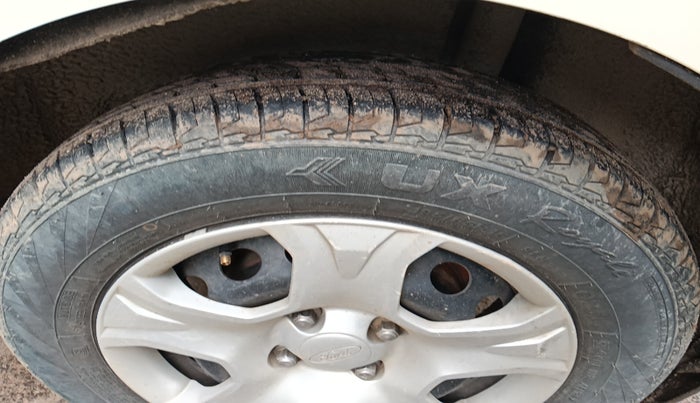 2013 Ford Ecosport TREND 1.5L PETROL, Petrol, Manual, 1,11,455 km, tyre