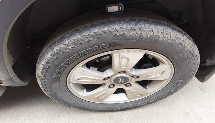 2012 Mahindra XUV500 W8, Diesel, Manual, 2,68,684 km, tyre