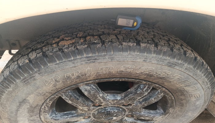 2012 Mahindra Scorpio VLX 2WD, Diesel, Manual, 90,925 km, tyre