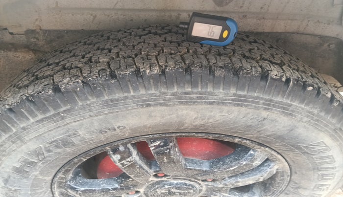 2012 Mahindra Scorpio VLX 2WD, Diesel, Manual, 90,925 km, tyre