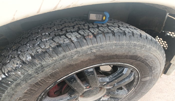 2012 Mahindra Scorpio VLX 2WD, Diesel, Manual, 90,925 km, tyre