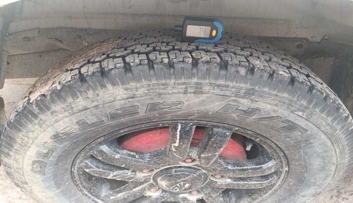 2012 Mahindra Scorpio VLX 2WD, Diesel, Manual, 90,925 km, tyre