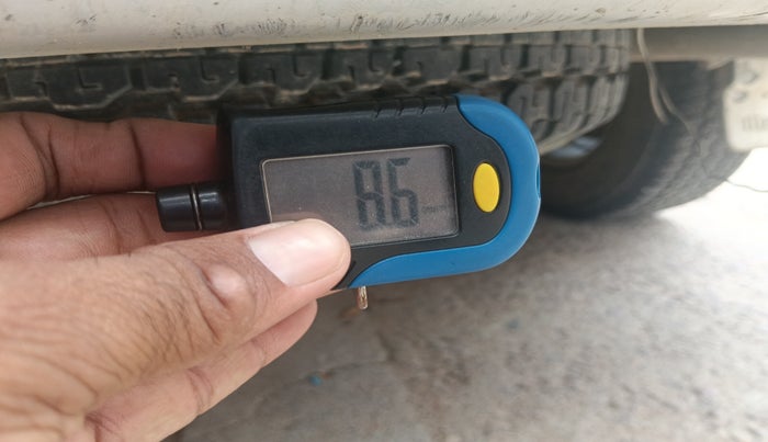 2012 Mahindra Scorpio VLX 2WD, Diesel, Manual, 90,925 km, tyre