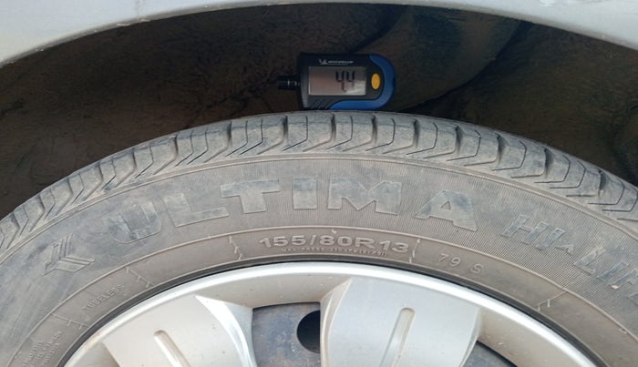 2010 Hyundai i10 MAGNA 1.2, Petrol, Manual, 83,622 km, tyre