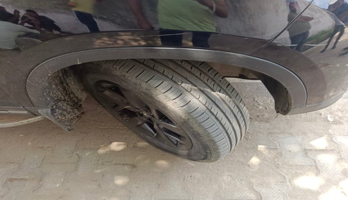 2022 Tata Harrier XZ PLUS 2.0L DARK EDITION, Diesel, Manual, 55,393 km, tyre