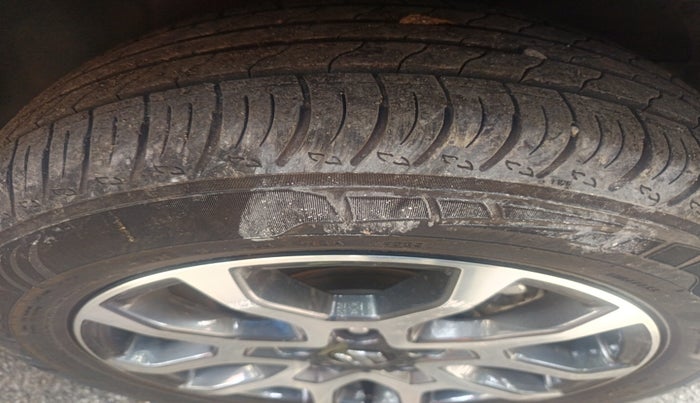 2024 Maruti XL6 ZETA MT, Petrol, Manual, 7,678 km, tyre