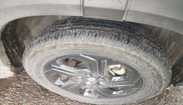 2024 Maruti BREZZA ZXI, Petrol, Manual, 28,207 km, tyre