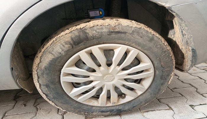 2023 Maruti Dzire VXI CNG, Petrol, Manual, 71,735 km, tyre