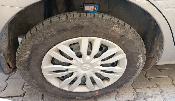 2023 Maruti Dzire VXI CNG, Petrol, Manual, 71,735 km, tyre