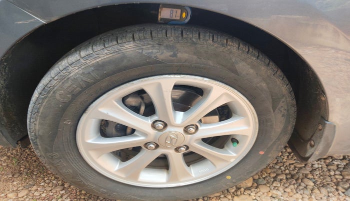 2014 Hyundai Grand i10 ASTA 1.2 KAPPA VTVT, Petrol, Manual, 1,18,514 km, tyre