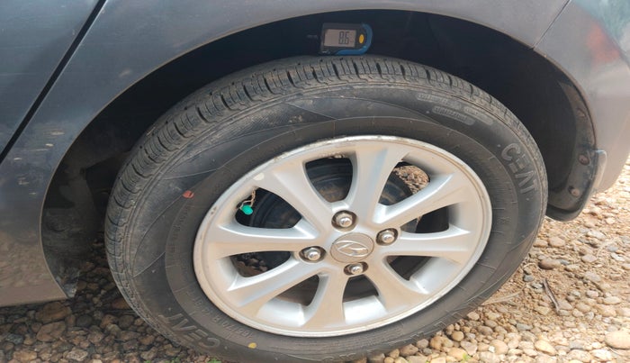 2014 Hyundai Grand i10 ASTA 1.2 KAPPA VTVT, Petrol, Manual, 1,18,514 km, tyre