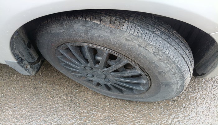 2010 Maruti Ritz VXI, Petrol, Manual, 92,946 km, tyre