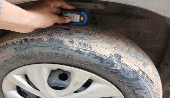 2013 Maruti Swift Dzire VDI, Diesel, Manual, 1,28,284 km, tyre