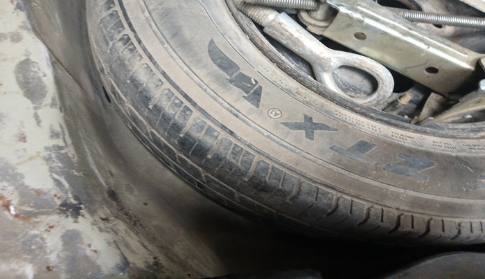 2013 Maruti Swift Dzire VDI, Diesel, Manual, 1,28,284 km, tyre