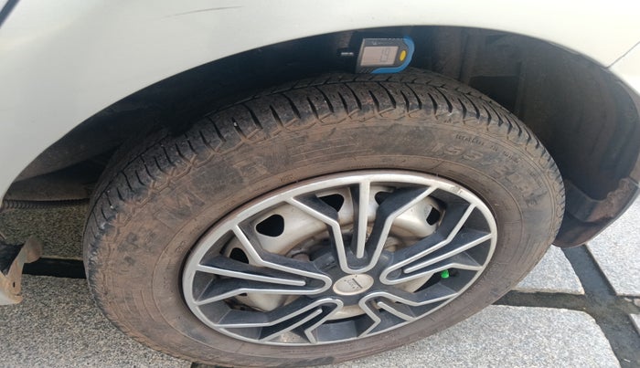 2019 Tata Tiago XE PETROL, Petrol, Manual, 1,20,070 km, tyre