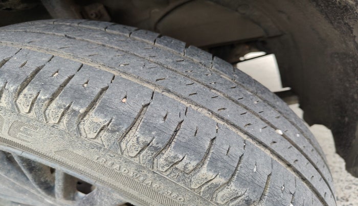 2022 Maruti XL6 ZETA MT, Petrol, Manual, 29,467 km, tyre