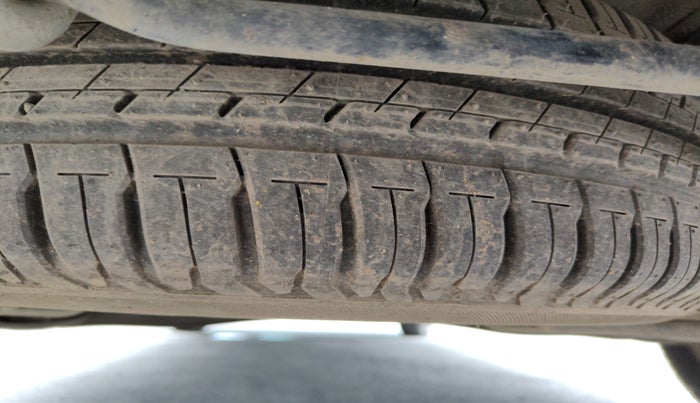 2022 Maruti XL6 ZETA MT, Petrol, Manual, 29,467 km, tyre