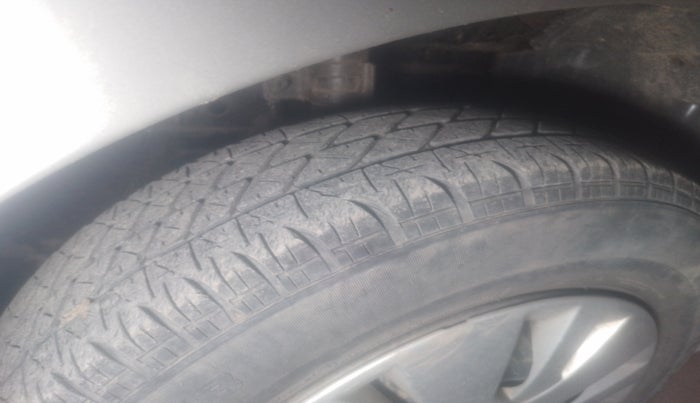 2011 Maruti Swift VXI, Petrol, Manual, 47,208 km, tyre