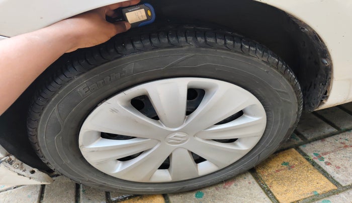 2017 Maruti Ertiga VXI CNG, Petrol, Manual, 55,256 km, tyre