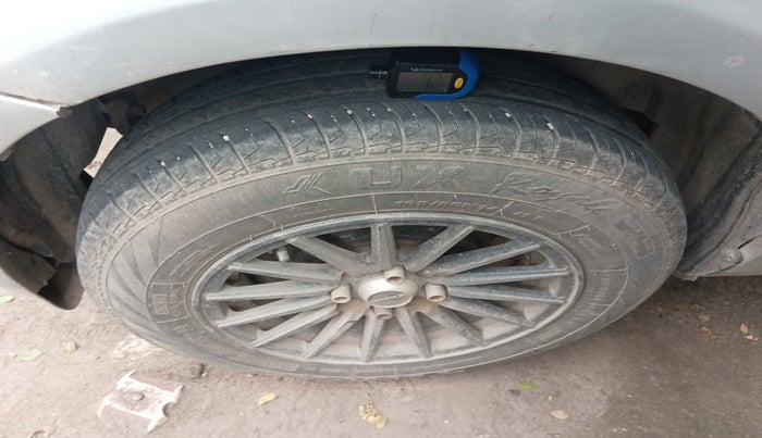 2012 Maruti Swift VDI, Diesel, Manual, 1,16,994 km, tyre