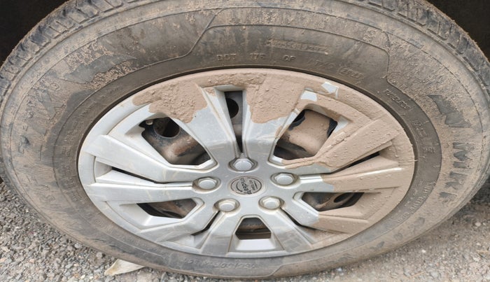 2011 Maruti Swift Dzire VDI, Diesel, Manual, 2,60,107 km, tyre