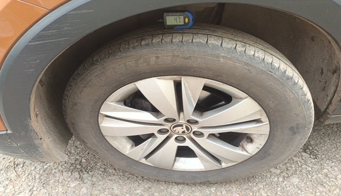 2021 Skoda KUSHAQ AMBITION 1.0L TSI MT, Petrol, Manual, 60,987 km, tyre