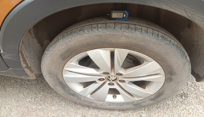 2021 Skoda KUSHAQ AMBITION 1.0L TSI MT, Petrol, Manual, 60,987 km, tyre